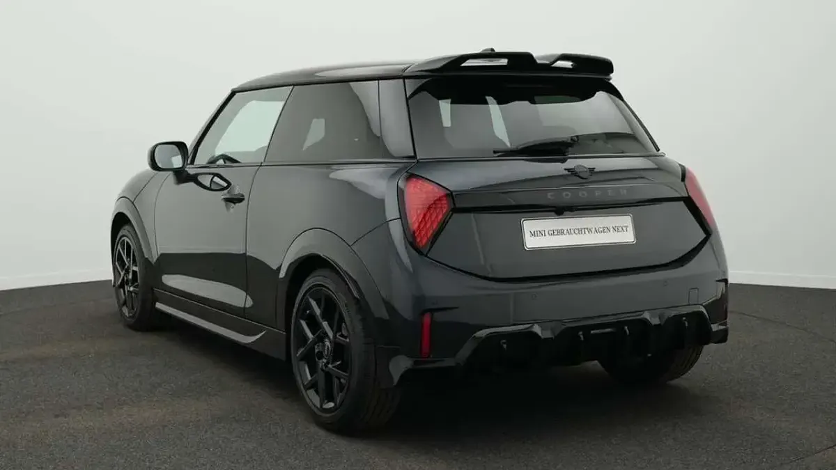 Gebraucht Mini John Cooper Works 156 PS (114 kW) 2025 Grau Kleinwagen