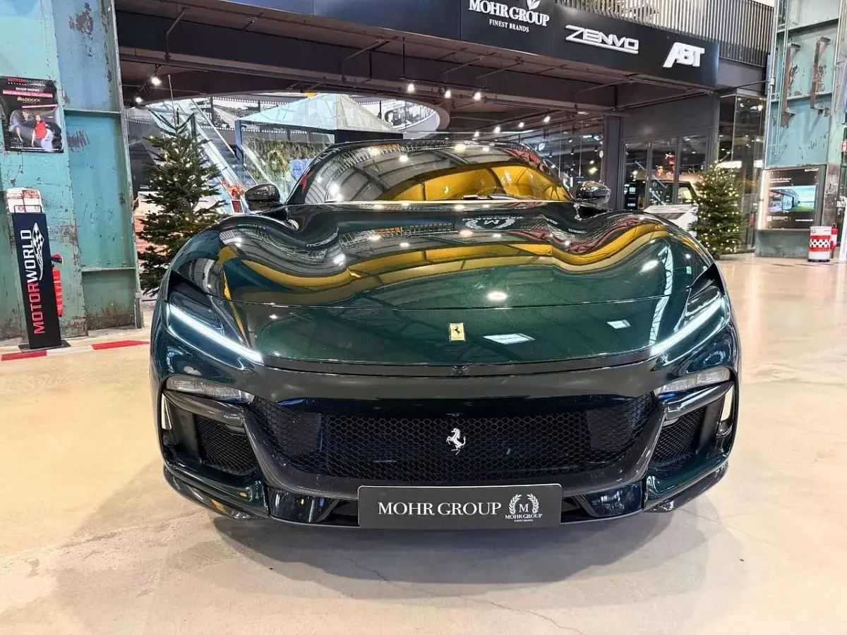 Neu Ferrari Purosangue 725 PS (533 kW) 2025 Verde zeltweg SUV