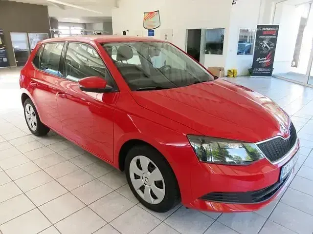 Gebraucht Skoda Fabia Ambition 131 PS (96 kW) 2016 Rot Kleinwagen
