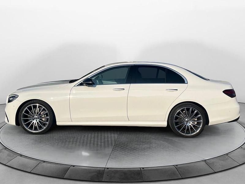 Gebraucht Mercedes E400 AMG 330 PS (242 kW) 2022 Polarweiss Limousine