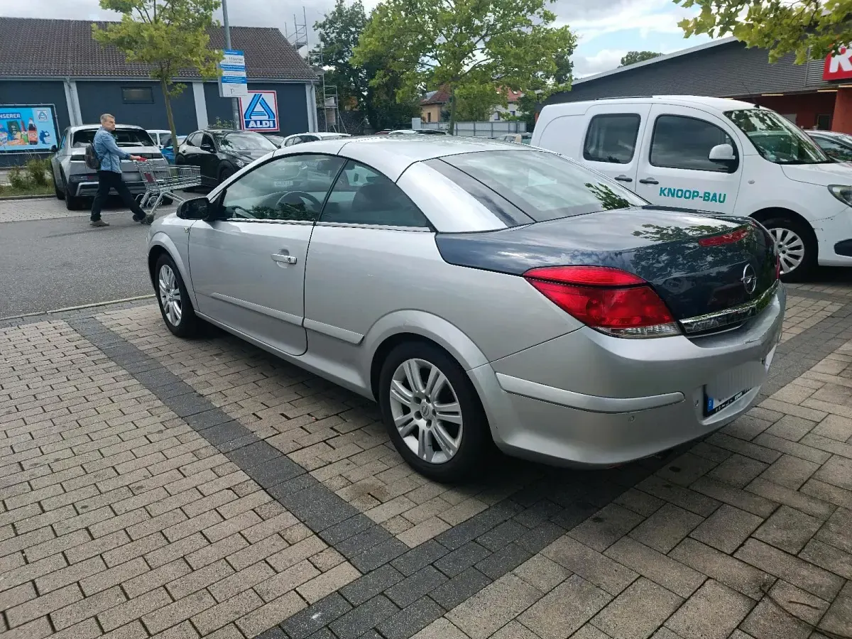 Gebraucht Opel Astra 179 PS (131 kW) 2008 Silber Cabrio