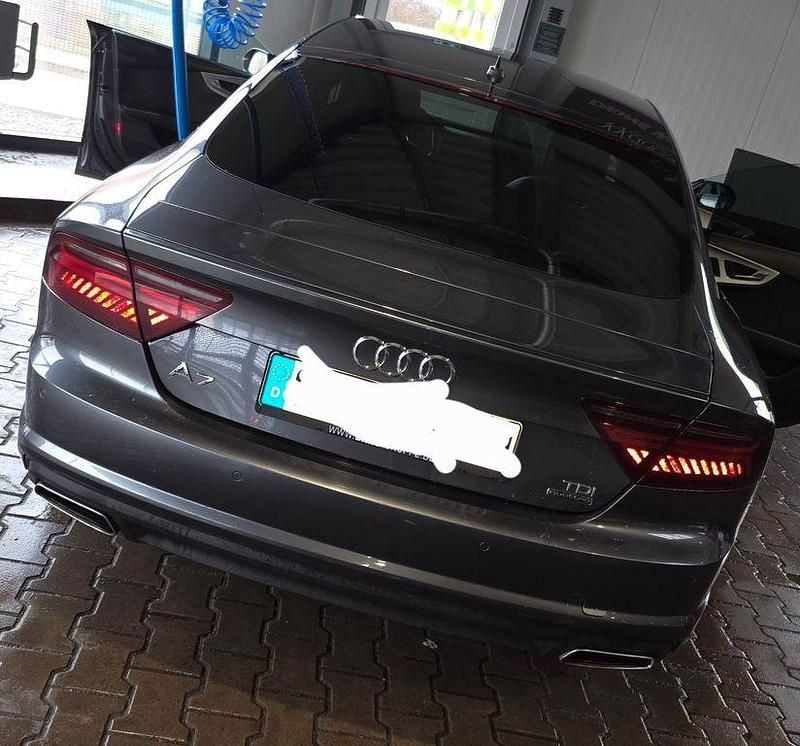 Gebraucht Audi A7 Sportback Comfort 272 PS (200 kW) 2015 Grau Kleinwagen