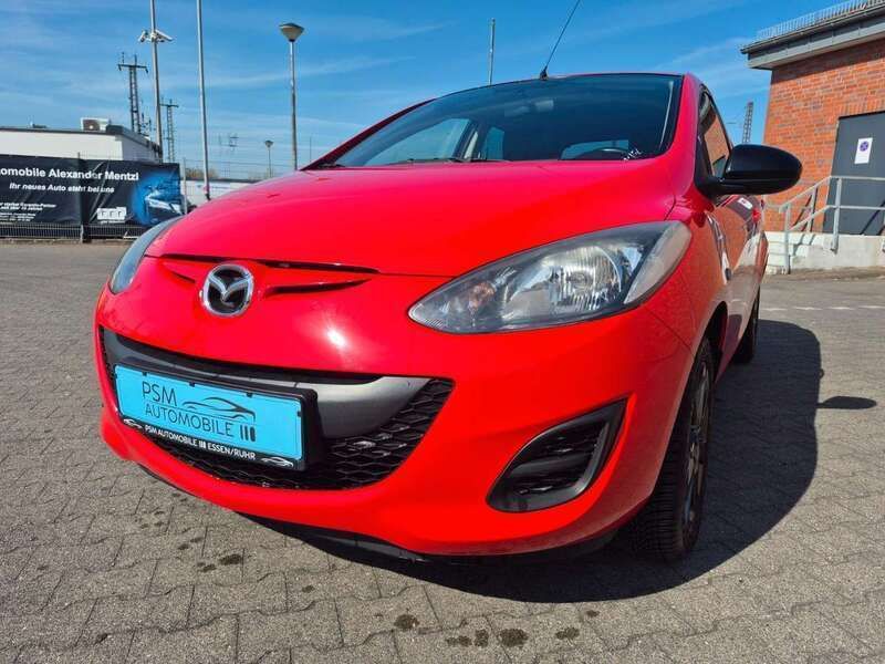 Rot Gebraucht 2014 Mazda 2 Limousine | 4.999 € (Fairer Preis) - Bild 1/4