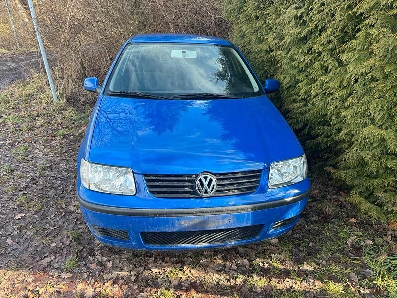 Gebraucht VW Polo 50 PS (36 kW) 2000 Blau Kleinwagen