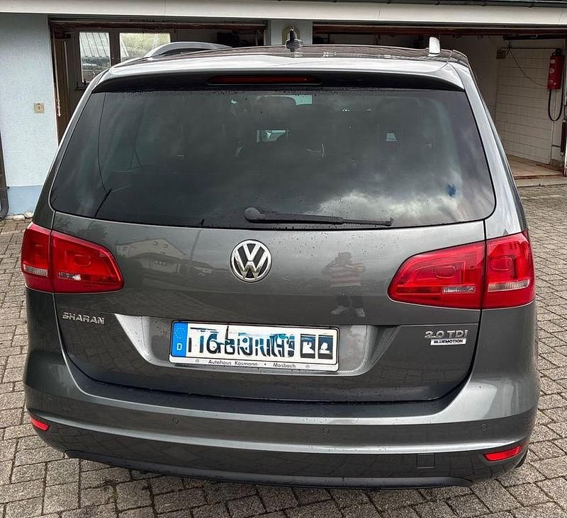 Gebraucht VW Sharan Cup 140 PS (102 kW) 2014 Grau Van / Kleinbus