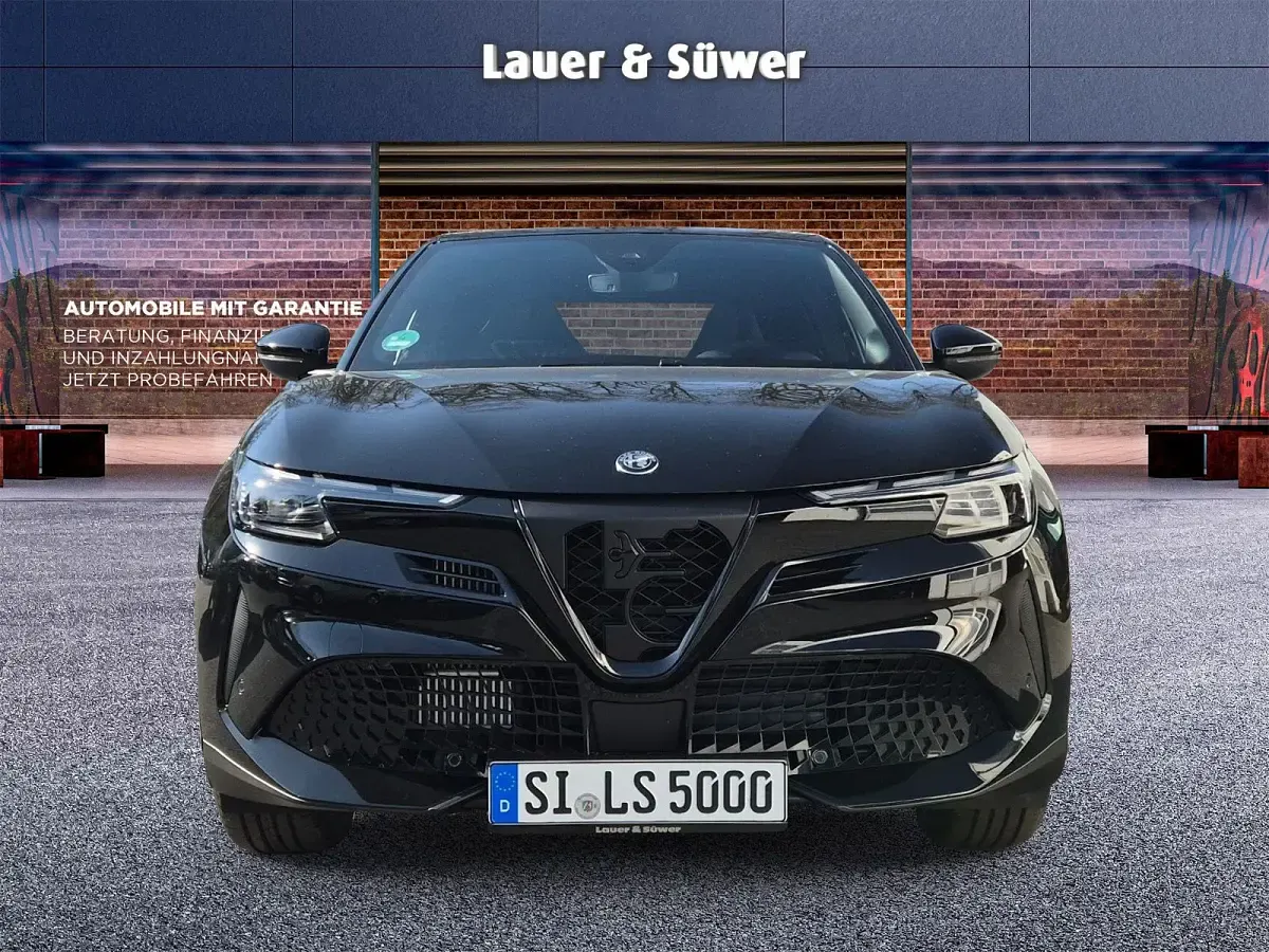 Gebraucht Alfa Romeo GT Junior 145 PS (106 kW) 2025 Schwarz Limousine