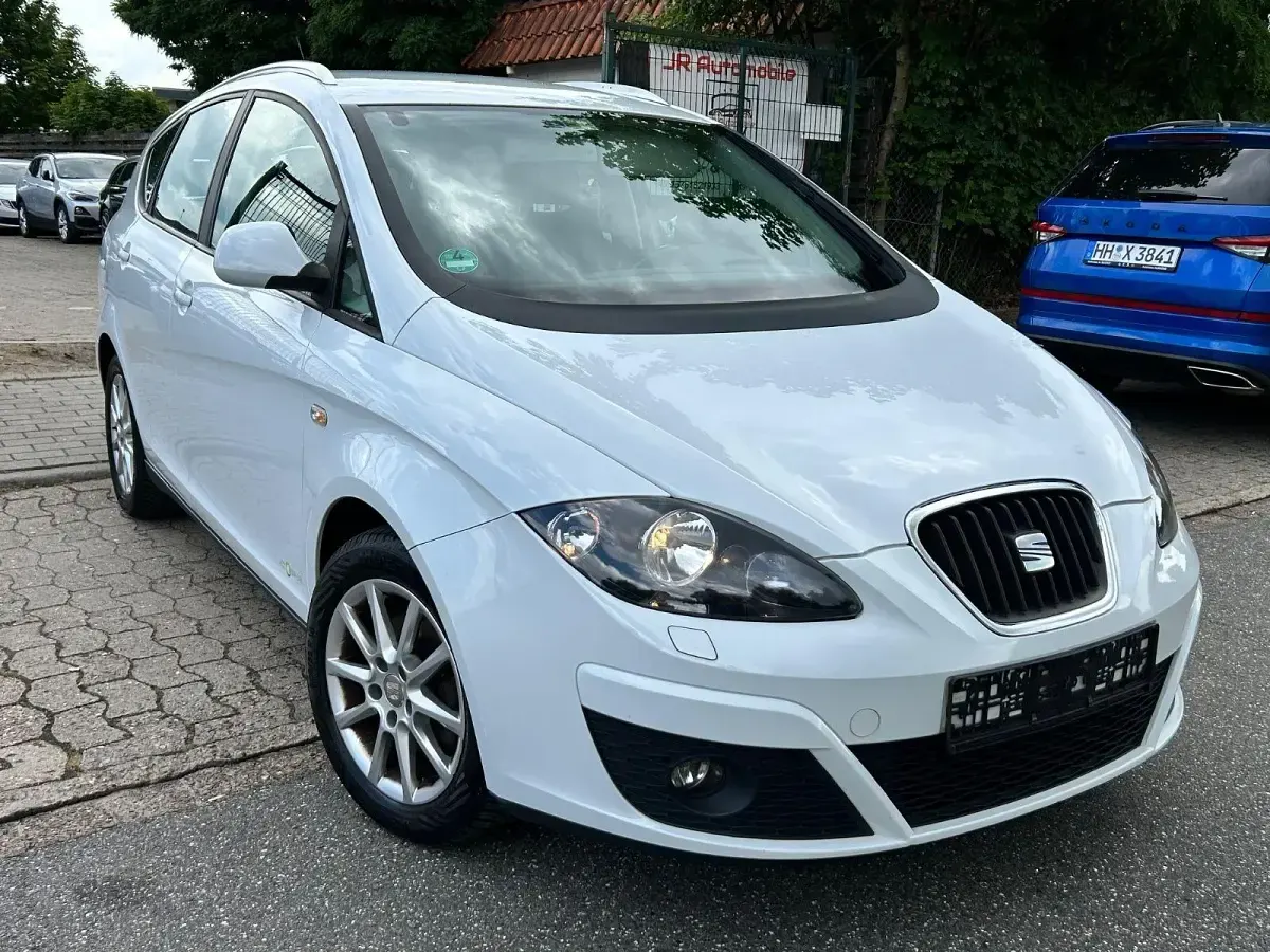 Gebraucht Seat Altea XL Copa 105 PS (77 kW) 2012 Weiß Van / Kleinbus