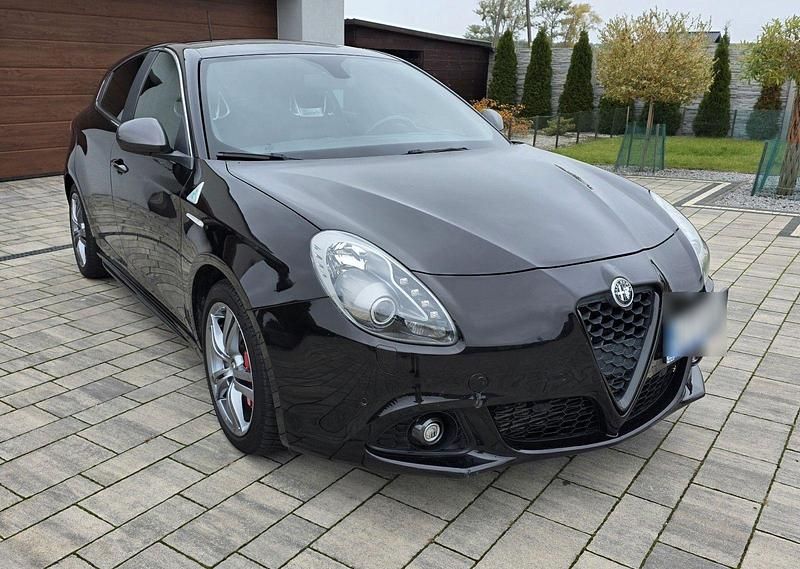 Gebraucht 2014 Alfa Romeo Giulietta Quadrifoglio Verde Kleinwagen | 13.500 € (Fairer Preis) - Bild 1/4