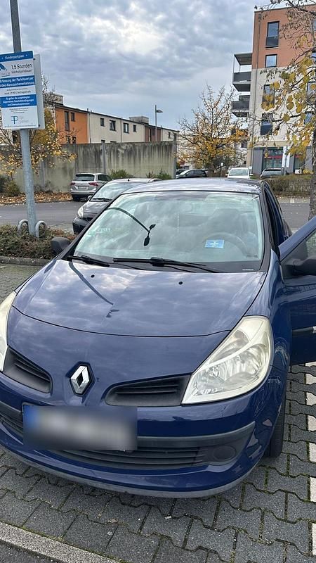 Blau Gebraucht 2007 Renault Clio II Kleinwagen | 2.300 € (Fairer Preis) - Bild 1/4