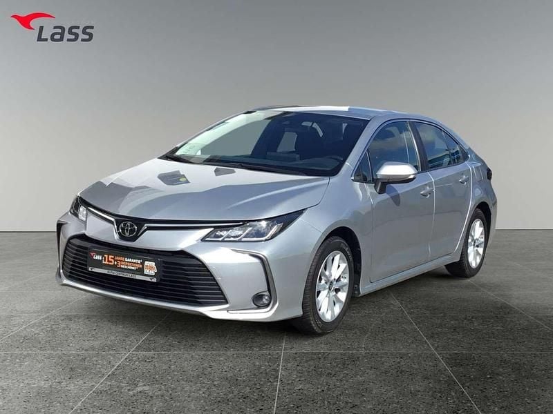 Gebraucht Toyota Corolla Comfort 125 PS (91 kW) 2023 Silber Limousine