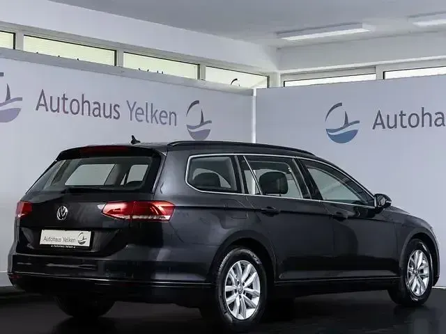 Gebraucht VW Passat Comfortline 150 PS (110 kW) 2019 Grau Limousine