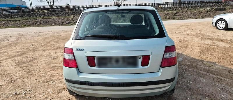 Gebraucht Fiat Stilo 133 PS (97 kW) 2002 Silber Limousine
