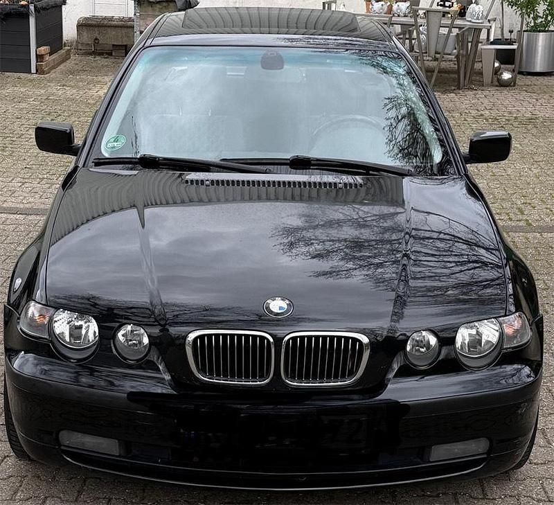 Gebraucht BMW 316 115 PS (84 kW) 2004 Schwarz Limousine