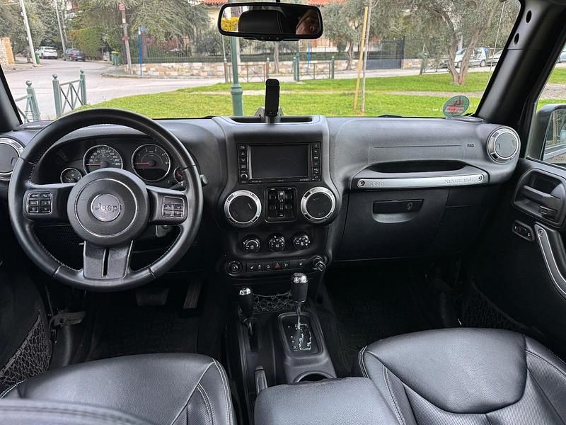 Gebraucht Jeep Wrangler Rubicon 200 PS (147 kW) 2016 Schwarz SUV