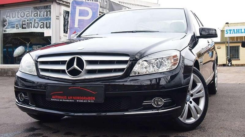 Gebraucht Mercedes C180 156 PS (114 kW) 2010 Schwarz Limousine