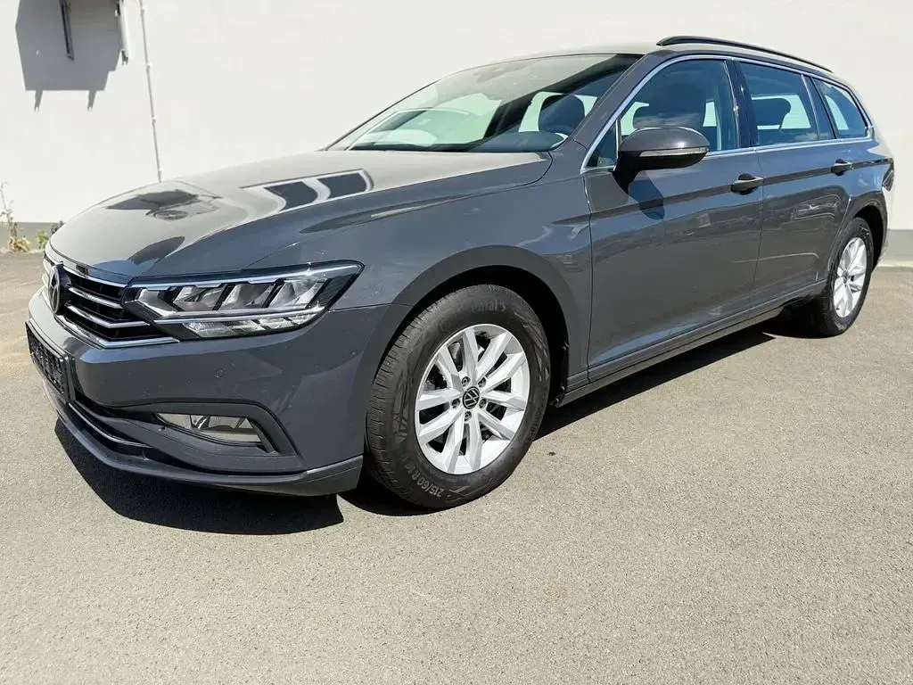 Gebraucht VW Passat Business 150 PS (110 kW) 2021 Grau Kombi