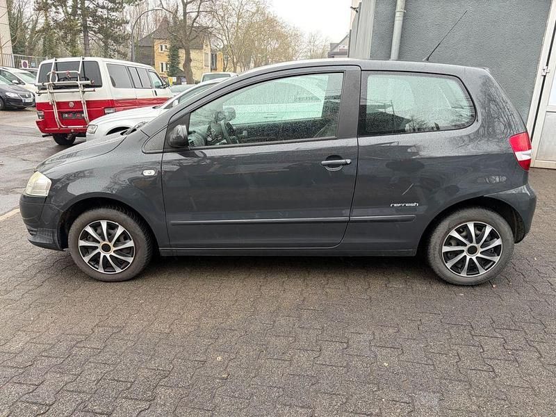 Gebraucht VW Fox Refresh 54 PS (39 kW) 2009 Grau Kleinwagen