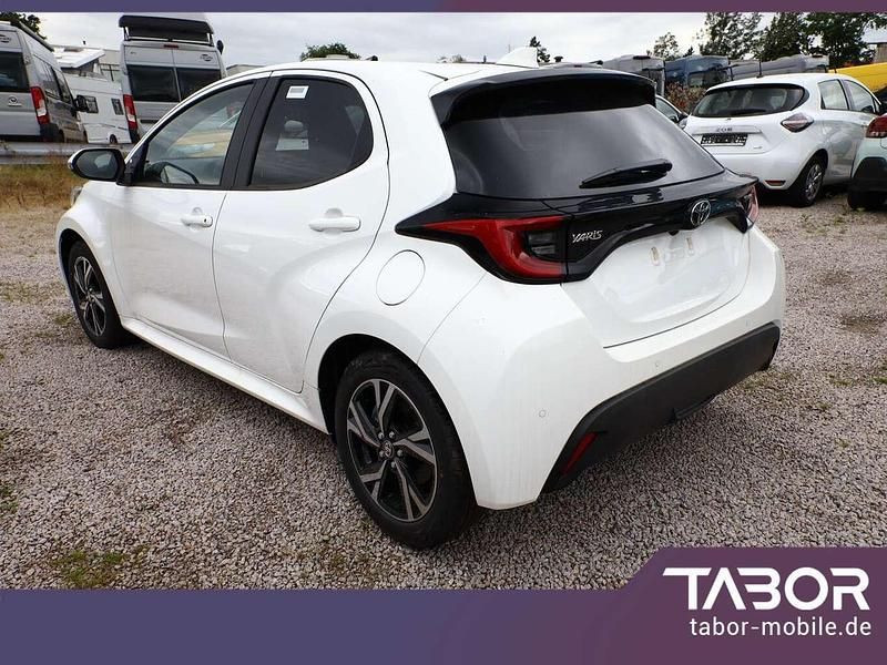 Neu Toyota Yaris Hybrid 116 PS (85 kW) 2026 Pure white Kleinwagen