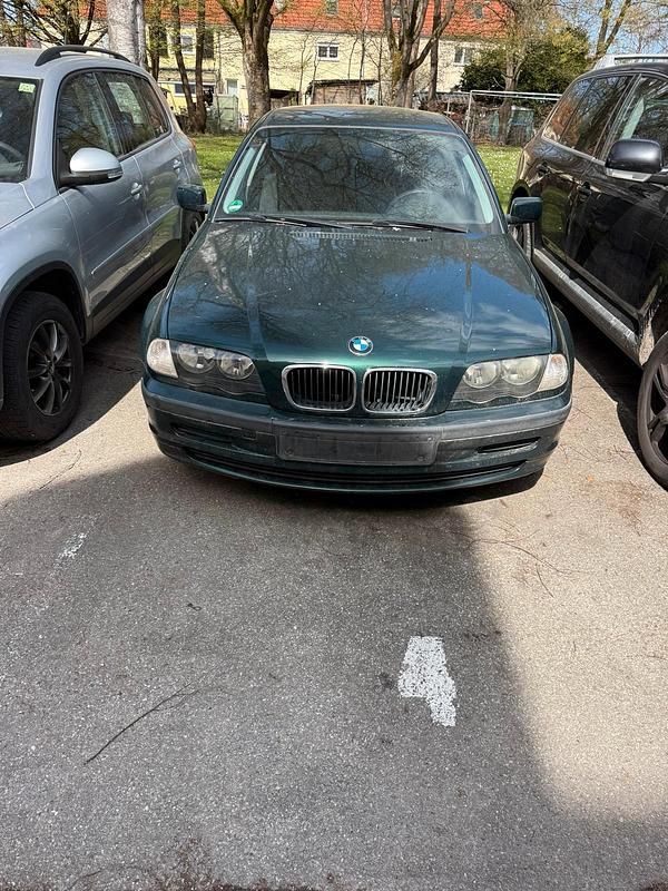 Gebraucht BMW 318 87 PS (63 kW) 1998 Grün Limousine