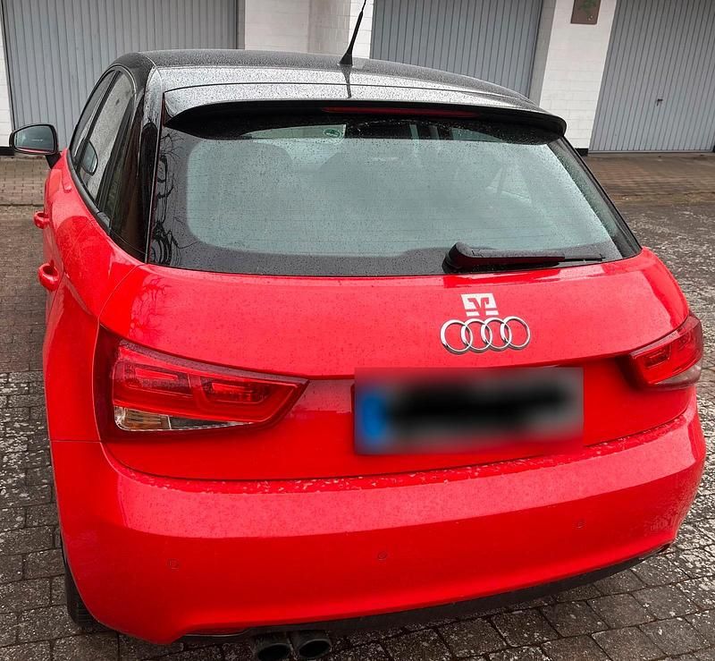 Gebraucht Audi A1 Ambition 122 PS (89 kW) 2013 Rot Kleinwagen