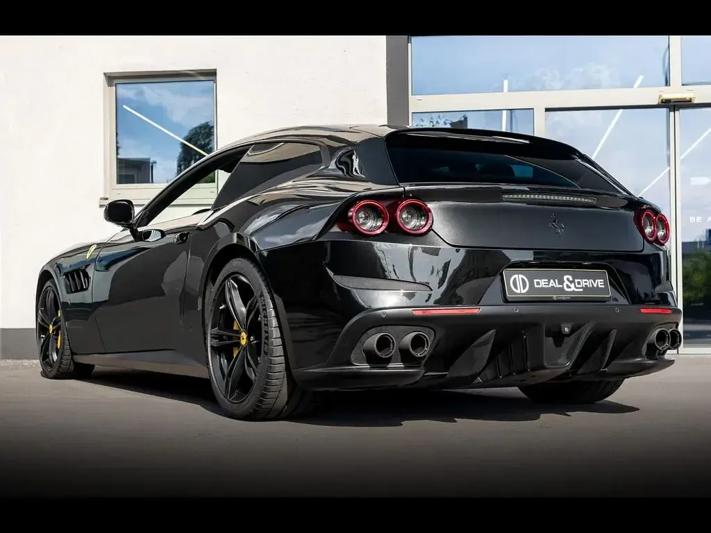 Gebraucht Ferrari GTC4Lusso 689 PS (506 kW) 2018 Schwarz Kombi