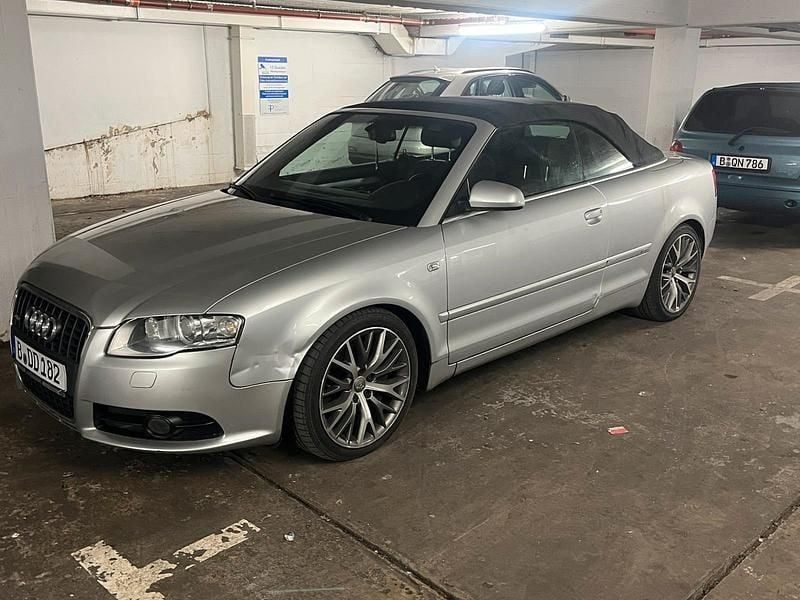 Silber Gebraucht 2009 Audi A5 Cabriolet S-Line Cabrio | 7.300 € (Superpreis) - Bild 1/4