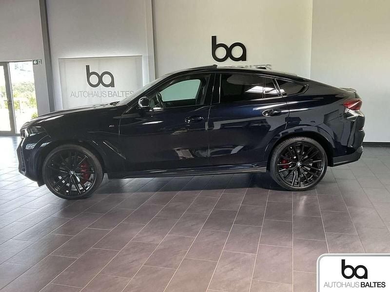 Gebraucht BMW X6 Sport Line 352 PS (258 kW) 2025 Carbonschwarzmet. (metallic) SUV