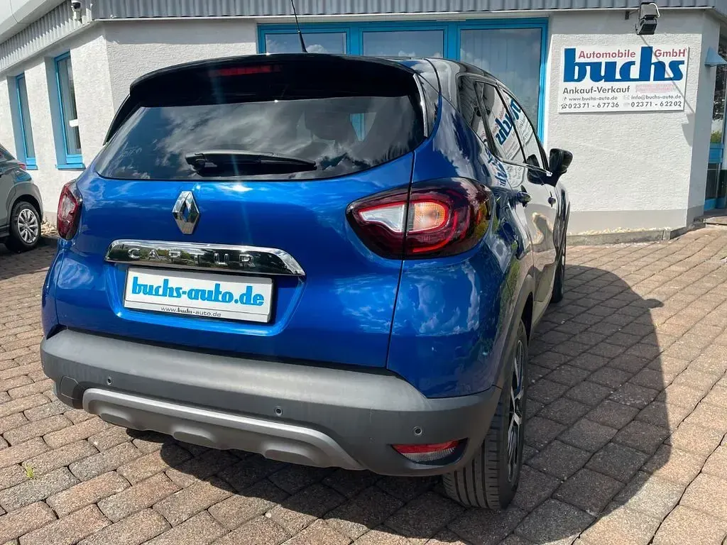Używany Renault Captur Version S 150 KM (110 kW) 2018 Niebieski SUV