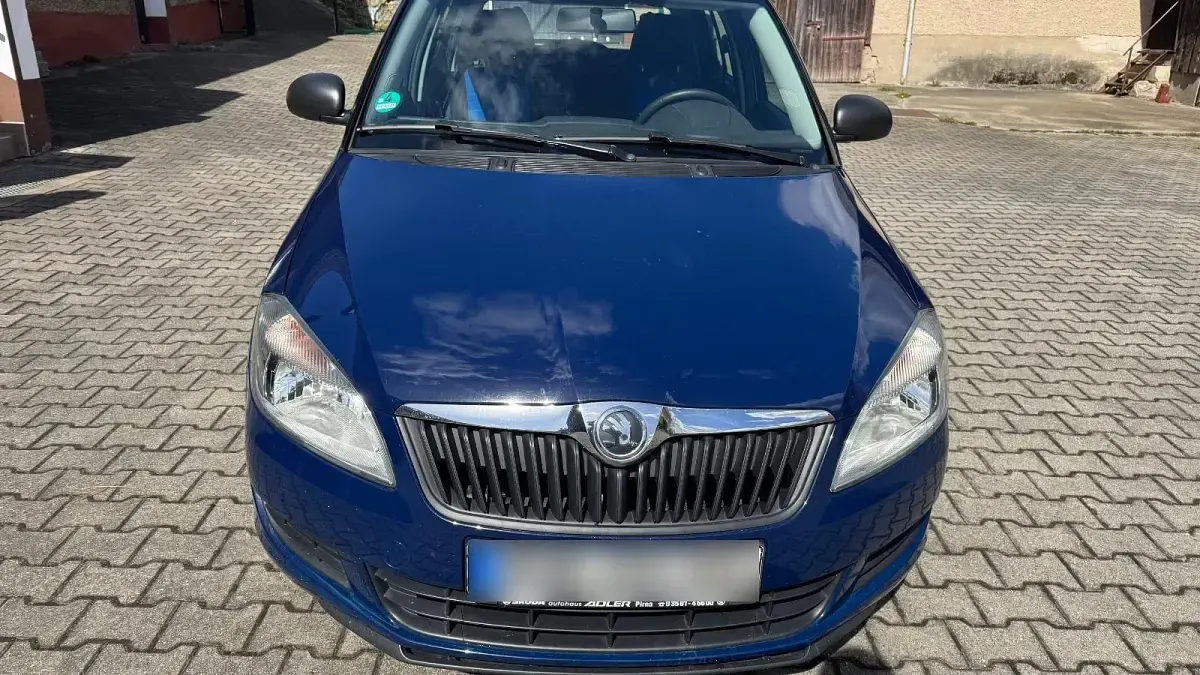 Gebraucht Skoda Fabia 60 PS (44 kW) 2014 Blau Kleinwagen