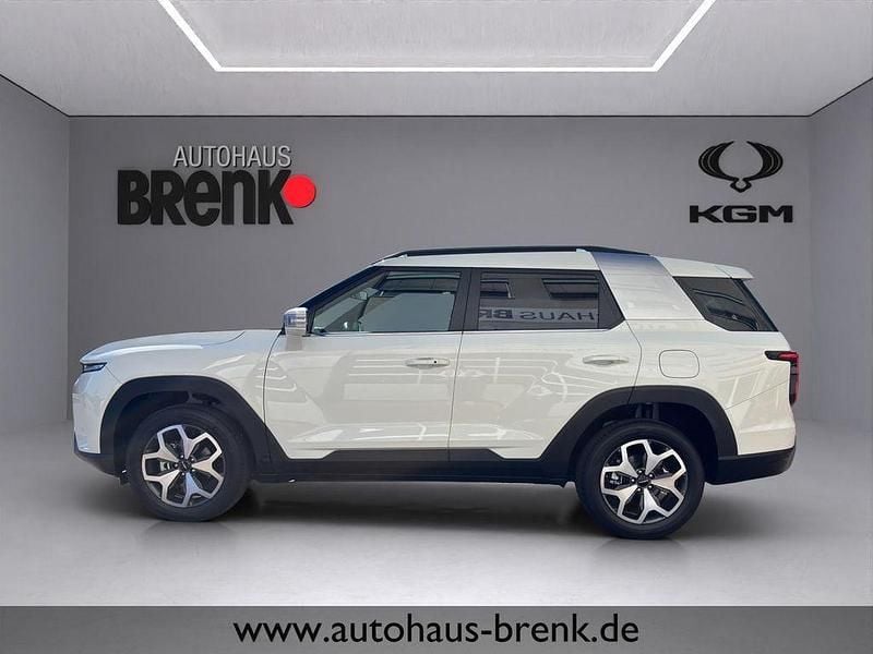 Neu KGM Torres 163 PS (119 kW) 2026 Grand white SUV