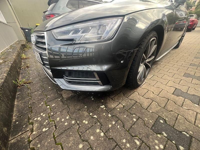 Schwarz Gebraucht 2016 Audi A4 S-Line Kombi | 16.900 € (Guter Preis) - Bild 1/4