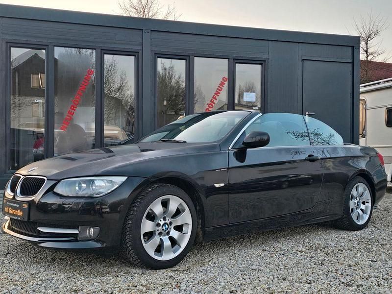 Gebraucht BMW 320 Cabriolet Comfort Edition 170 PS (125 kW) 2013 Schwarz Cabrio