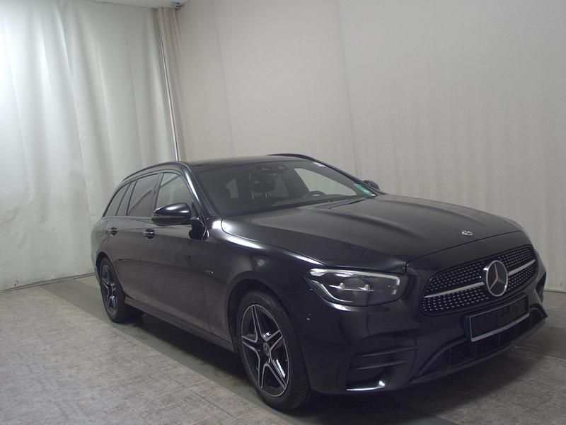 Gebraucht Mercedes E300 AMG line 306 PS (225 kW) 2021 Schwarz Kombi