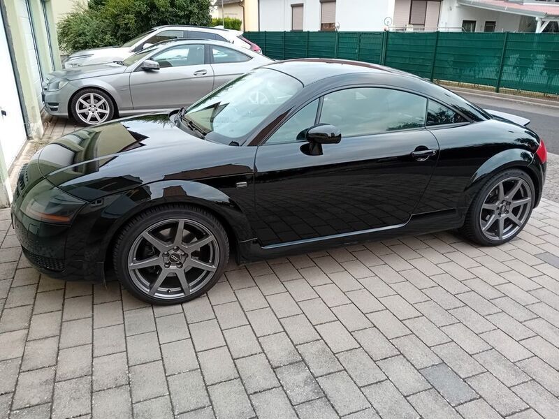Schwarz Gebraucht 2002 Audi TT Ambiente Coupé | 6.900 € (Teuer) - Bild 1/4