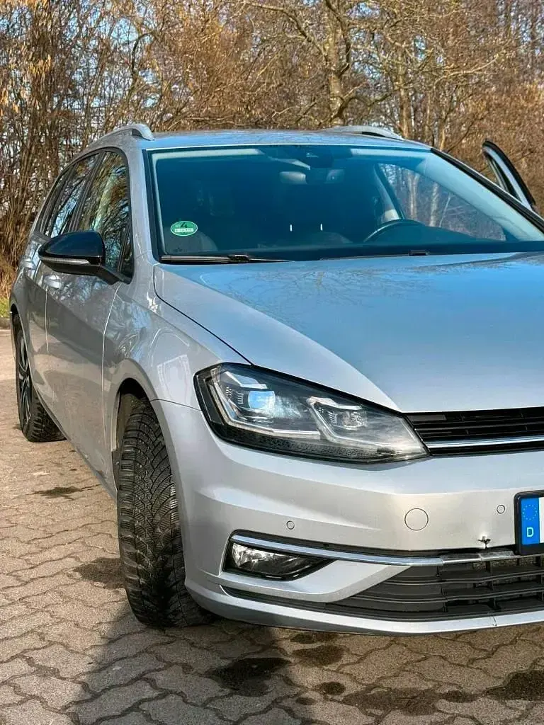 Gebraucht VW Golf VII IQ Drive 150 PS (110 kW) 2020 Silber Kombi