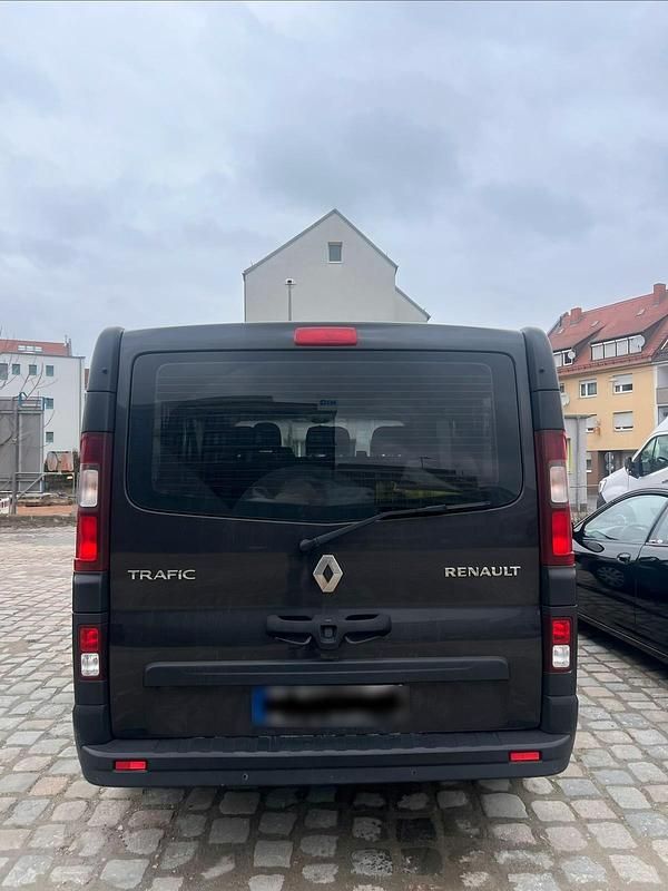 Gebraucht Renault Trafic 125 PS (91 kW) 2017 Schwarz Van / Kleinbus