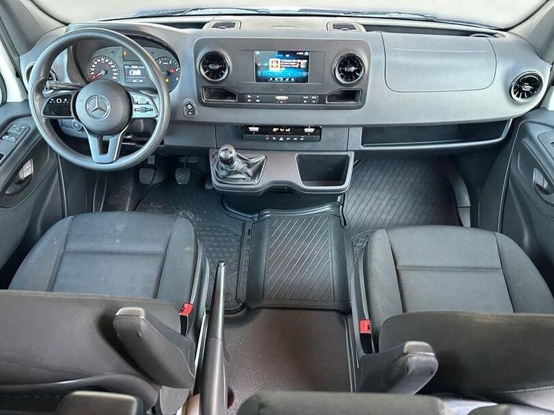 Gebraucht Mercedes Sprinter 143 PS (105 kW) 2021 Arktikweiß Van