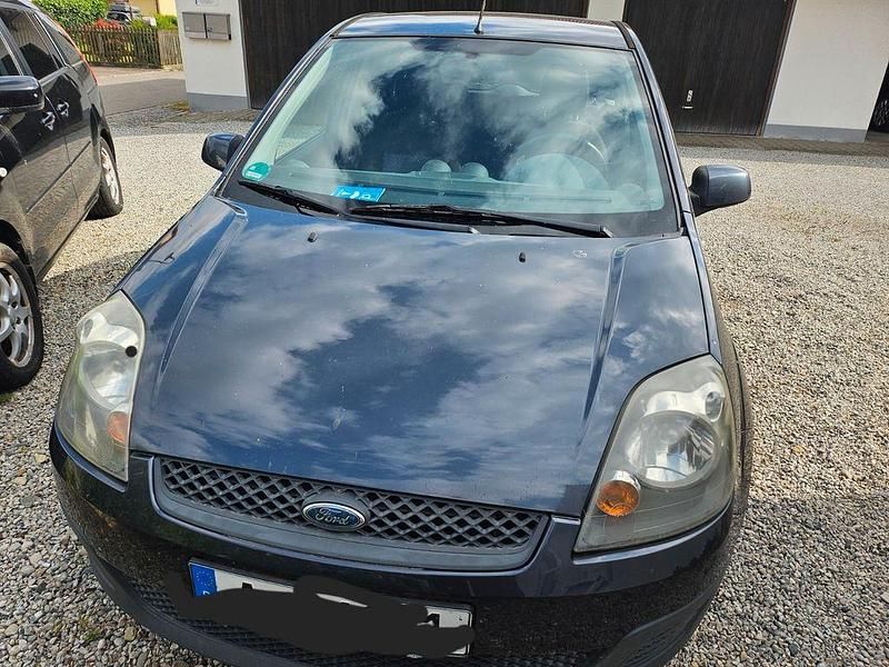 Gebraucht Ford Fiesta 69 PS (50 kW) 2006 Grau Kleinwagen