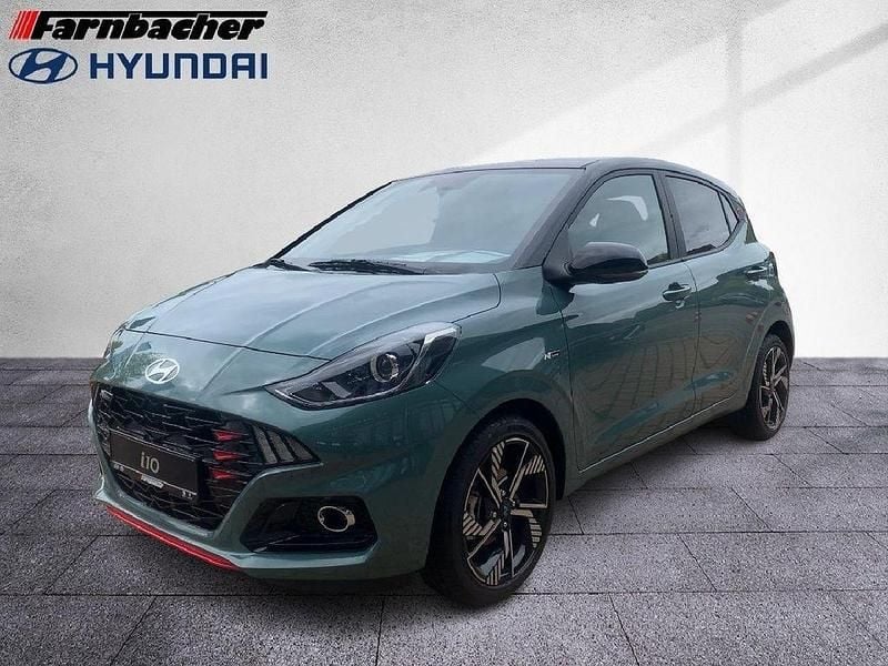 Mangrove green/ phantom black / Neu 2024 Hyundai i10 N Line Kleinwagen | 20.770 € (Fairer Preis) - Bild 1/4