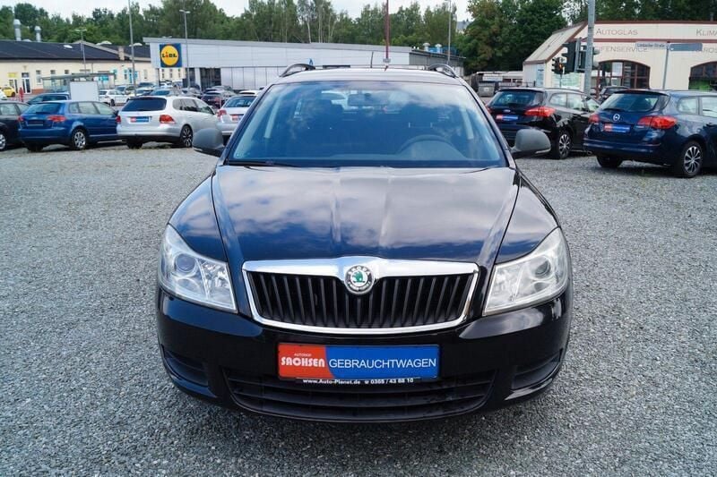 Gebraucht 2012 Skoda Octavia Ambiente Kombi | 5.990 € (Superpreis) - Bild 1/4