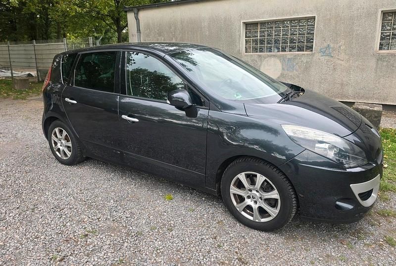 Schwarz Gebraucht 2010 Renault Scénic III Van / Kleinbus | 3.799 € (Fairer Preis) - Bild 1/4