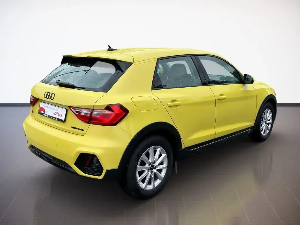 Gebraucht Audi A1 Ambiente 95 PS (69 kW) 2022 Pythongelb SUV