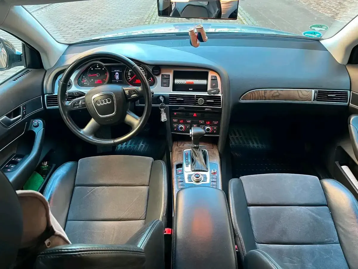 Gebraucht Audi A6 190 PS (139 kW) 2009 Grau Kombi