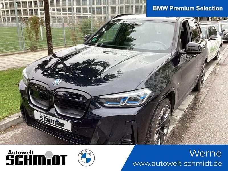 M carbonschwarz Gebraucht 2023 BMW iX3 Impressive SUV | 47.190 € (Guter Preis) - Bild 1/2