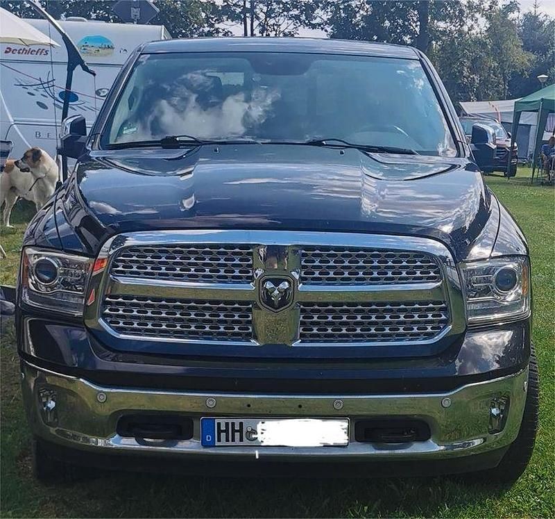 Second-hand Dodge Ram 401 CP (294 kW) 2015 Negru Pickup