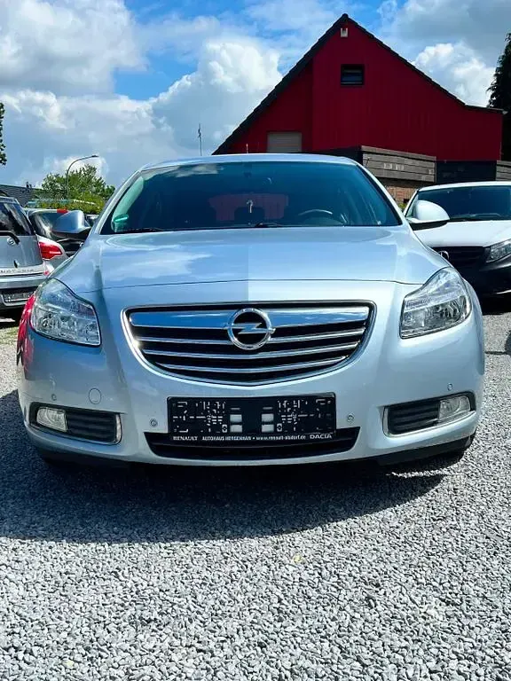 Gebraucht Opel Insignia Selection 131 PS (96 kW) 2012 Blau Limousine