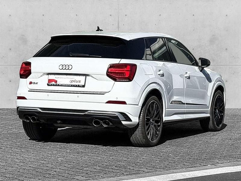 Gebraucht Audi SQ2 Sport 300 PS (220 kW) 2020 Gletscherweiß metallic SUV