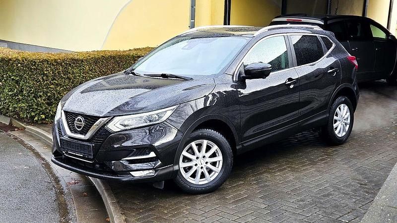 Gebraucht Nissan Qashqai 360º 116 PS (85 kW) 2018 Schwarz SUV