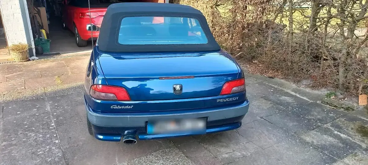 Gebraucht Peugeot 306 Cabriolet 132 PS (97 kW) 1998 Blau Cabrio