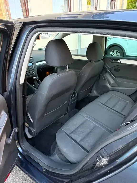 Gebraucht VW Golf VI Team 86 PS (63 kW) 2011 Blau Limousine